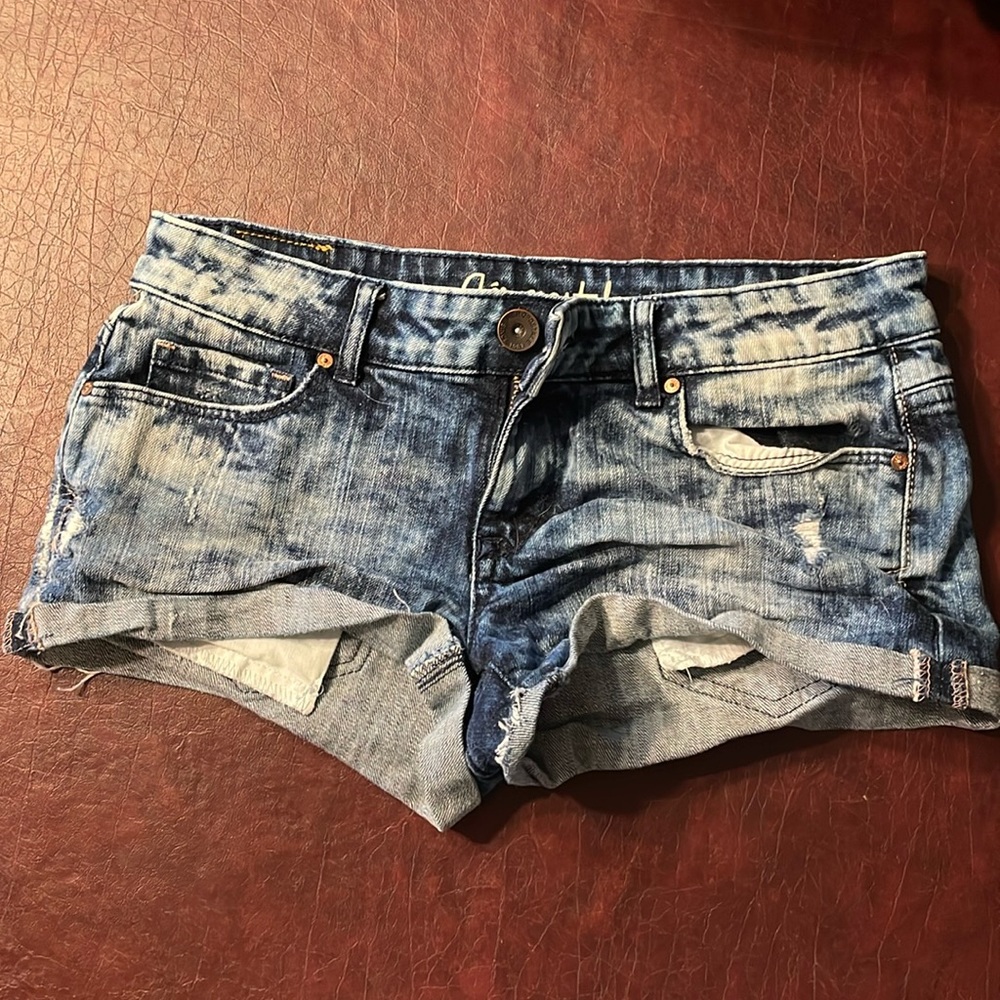 Shorty shorts
